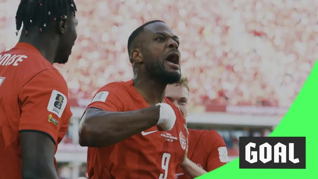 ‘Toronto erupts’ – Larin equalises for Canada