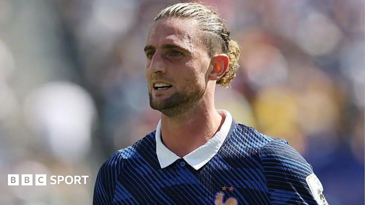 Rabiot raises concerns about MetLife Stadium pitch