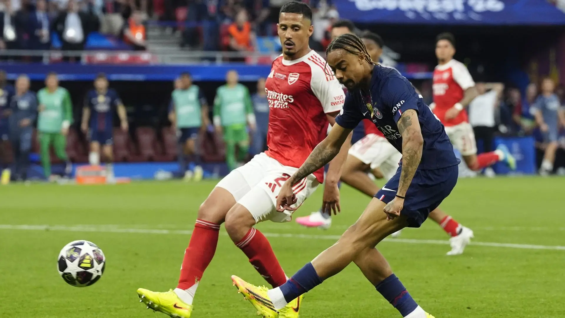 Barcola could leave PSG this summer