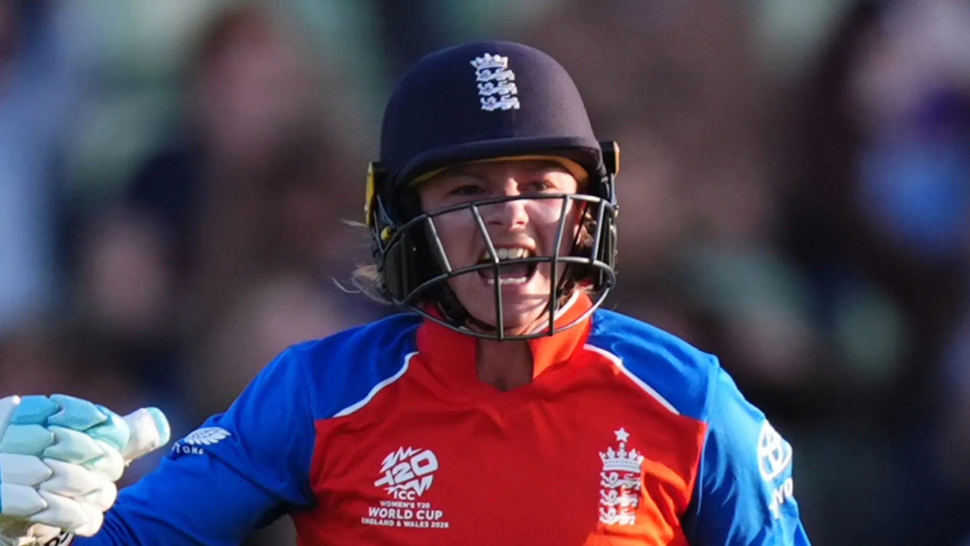 Wyatt-Hodge stars as England dominate Sri Lanka in World Cup opener
