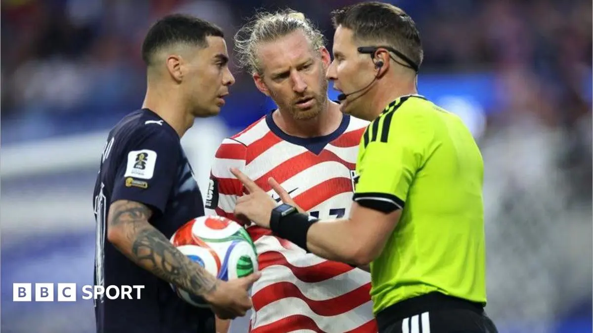 VAR makes ‘mistaken identity’ history as strange booking confuses fans