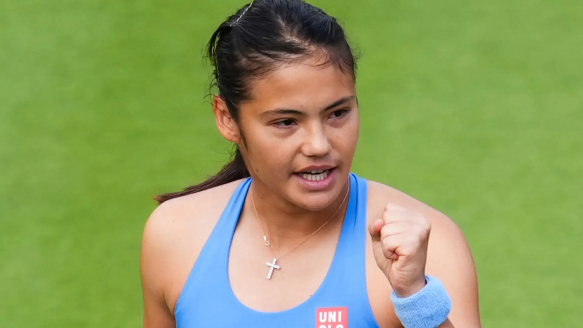 Raducanu through to Queen’s quarter-finals